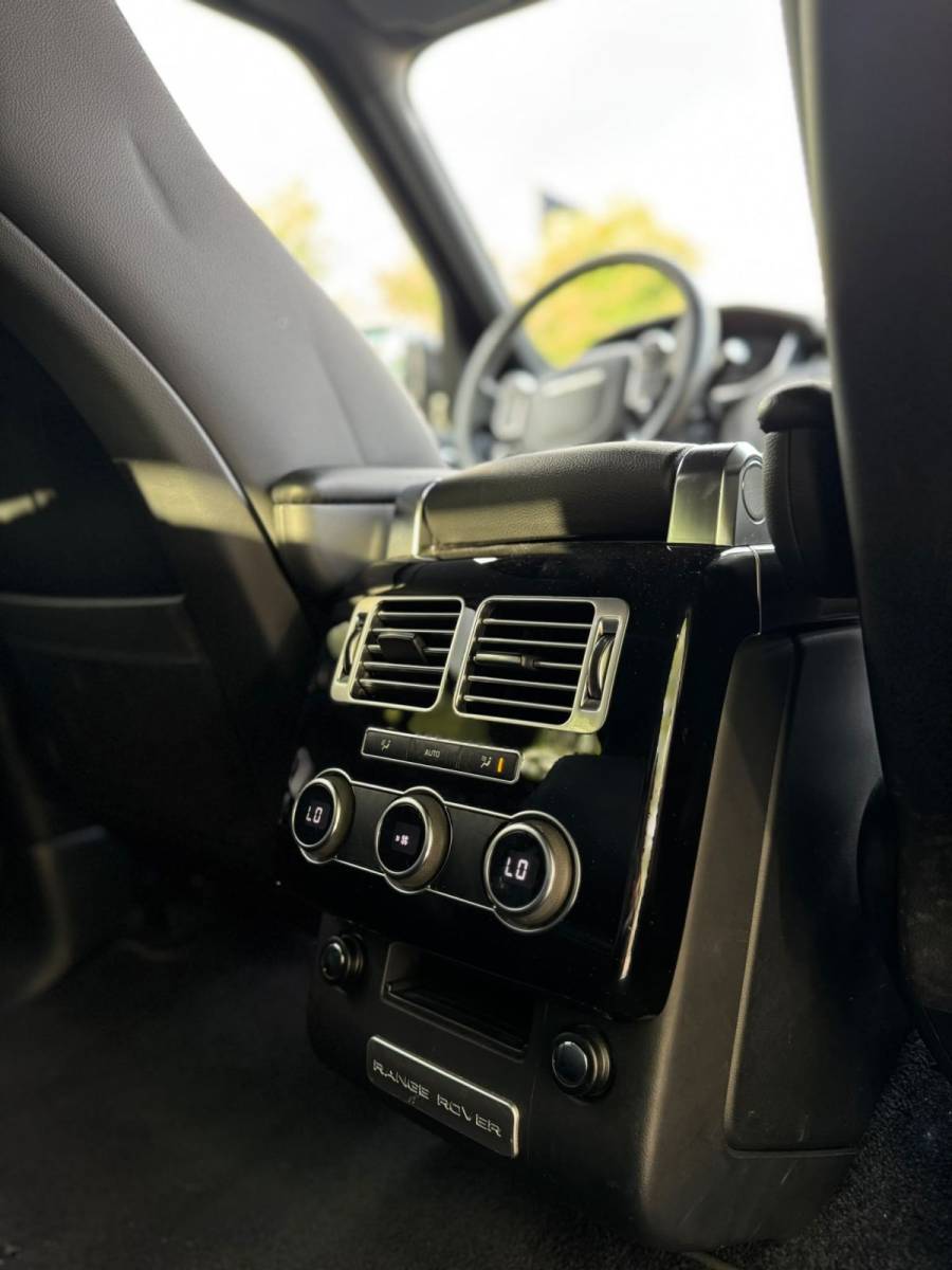 Land Rover Range Rover photo 13