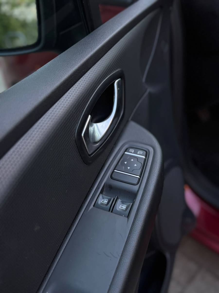 Renault Clio 4 photo 3