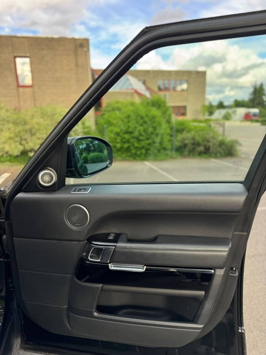Land Rover Range Rover photo 3