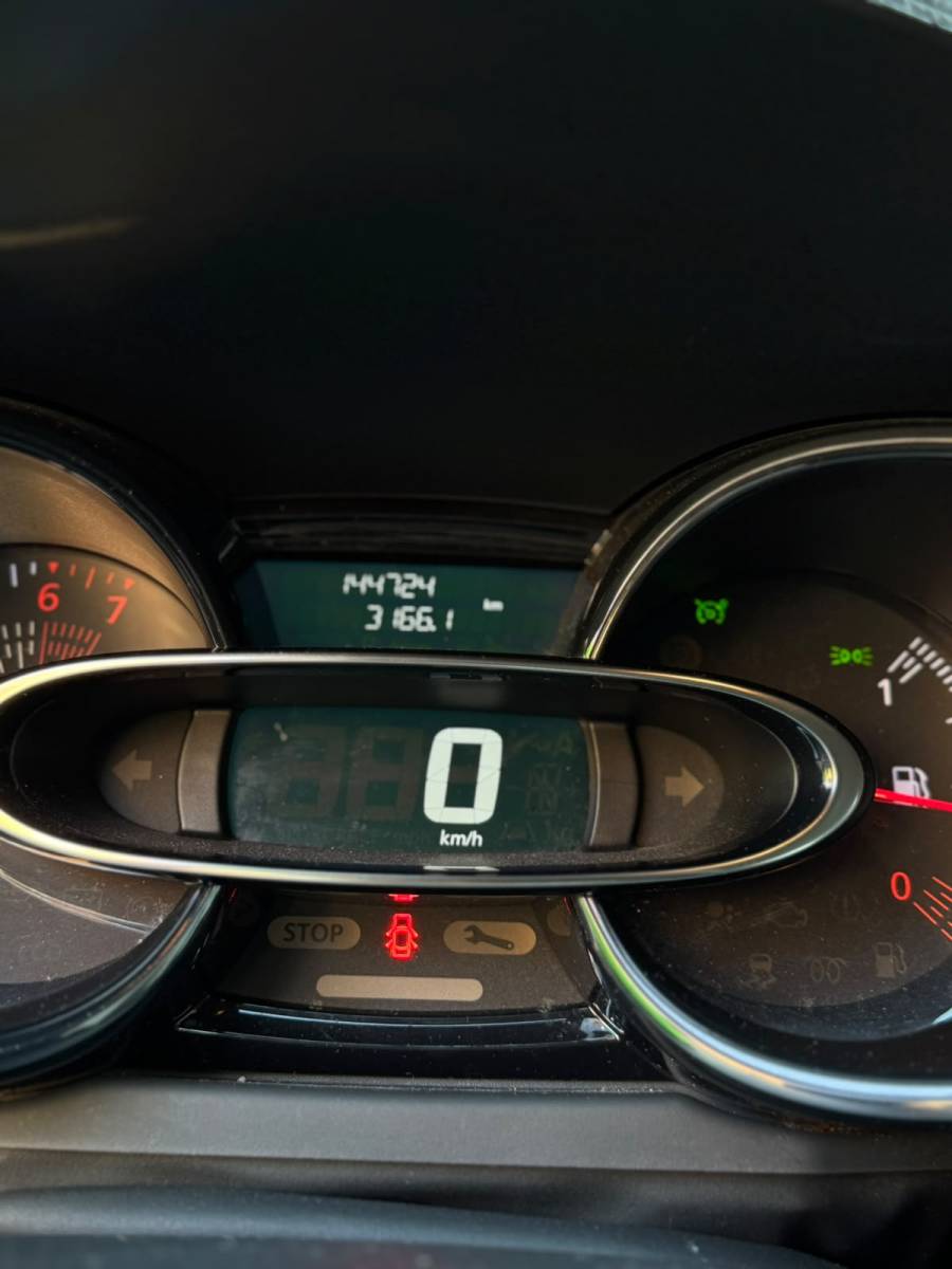 Renault Clio 4 photo 10