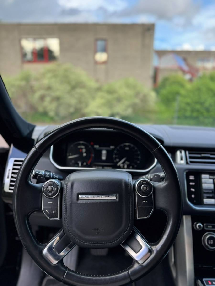 Land Rover Range Rover photo 2